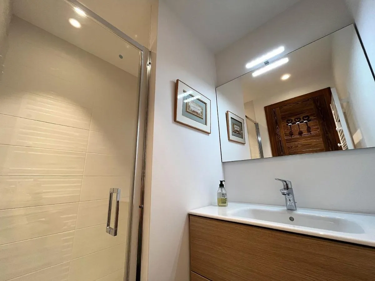Appartement Chaleureux, 3 Chambres, Terrasses, Parking - Fr-1-598-108 Les Gets Apartman